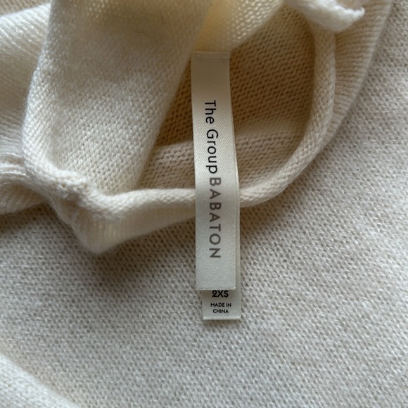Aritzia Babaton Cashmere Sweater - Picture 2 of 3